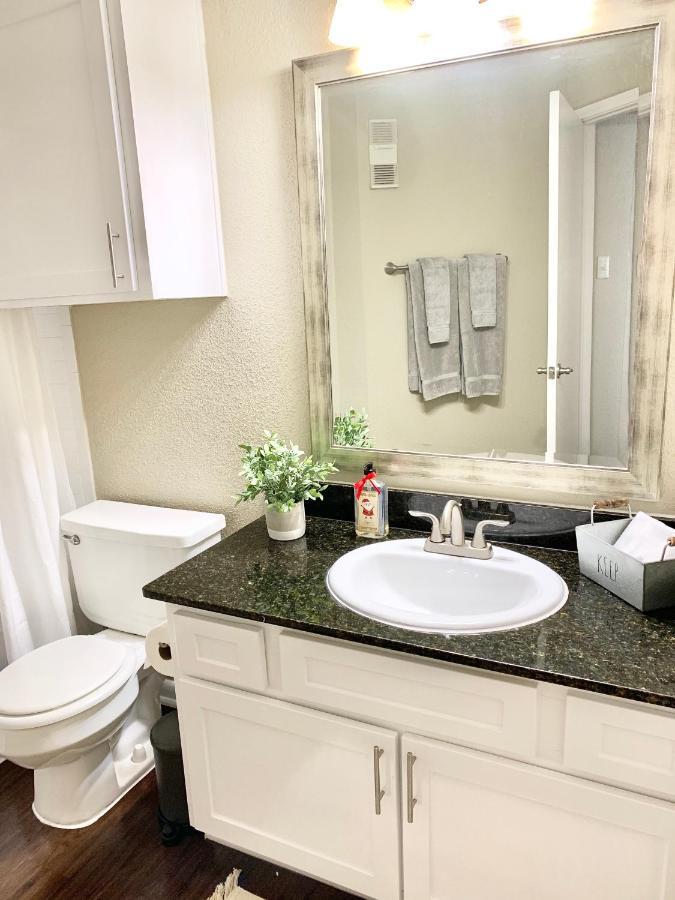 Spacious 2Br&2Ba Med Center Apt, Free Parking&Shuttle Houston Dış mekan fotoğraf